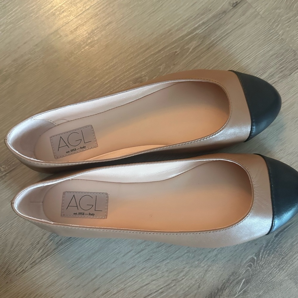 NEW AGL Tan and Black Leather Loafers